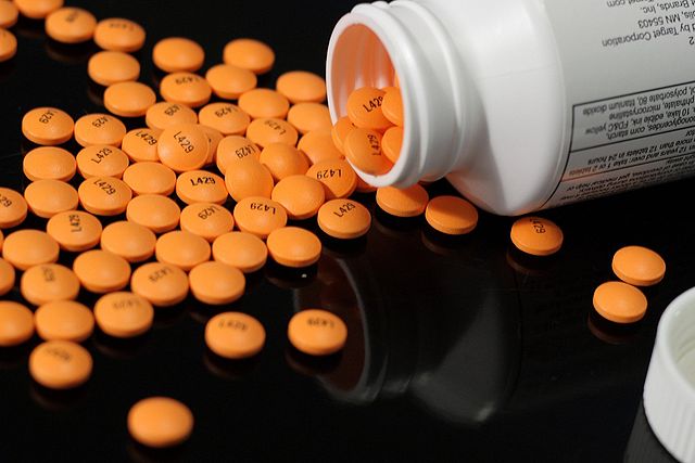 Tablet mengandung 325 mg aspirin