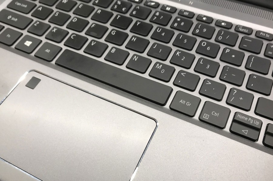 Cara Melepas dan Mengganti Keyboard Laptop Yang Rusak - Thumbnails